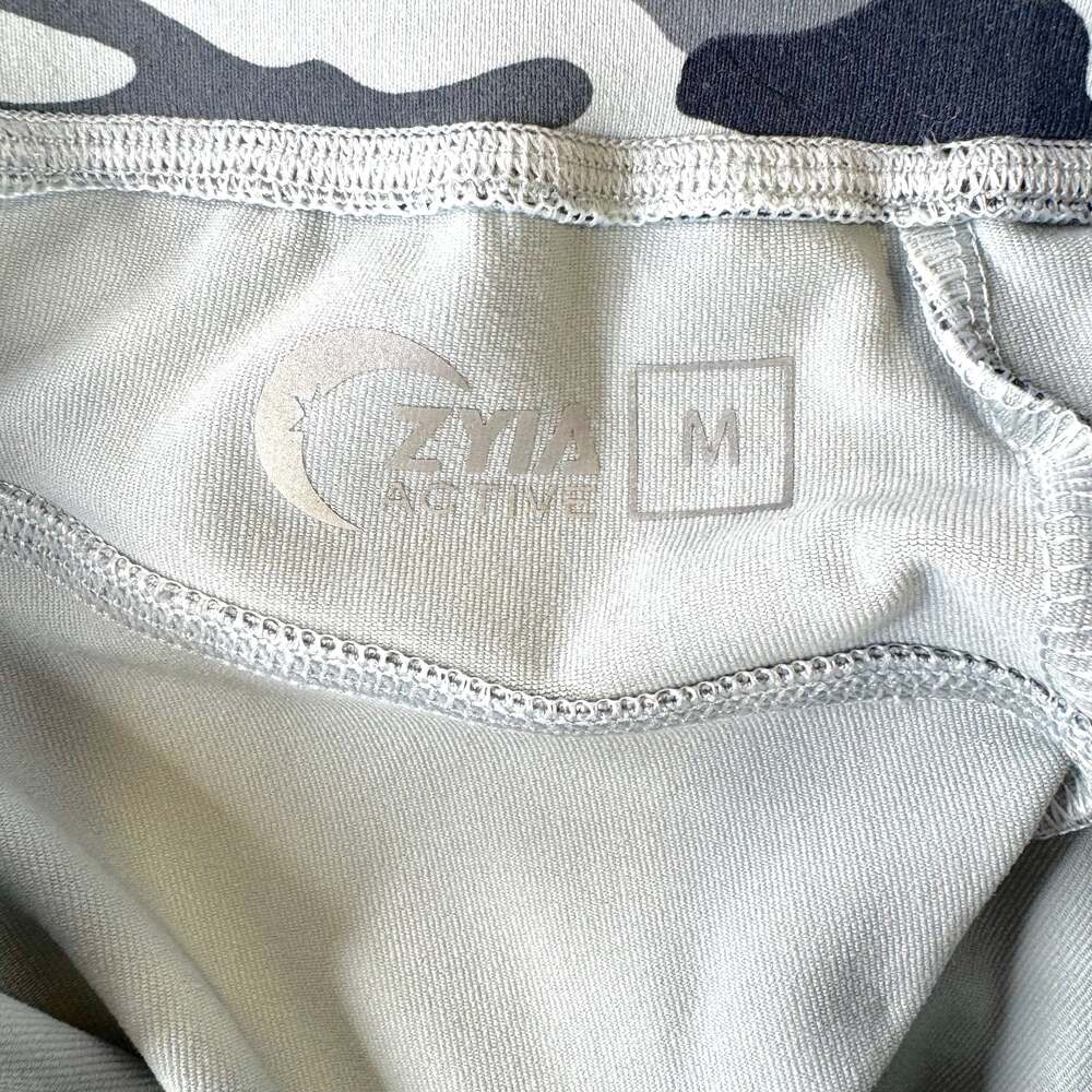 ZYIA Active Gray Camo Unwind Joggers - Picture 8 of 9